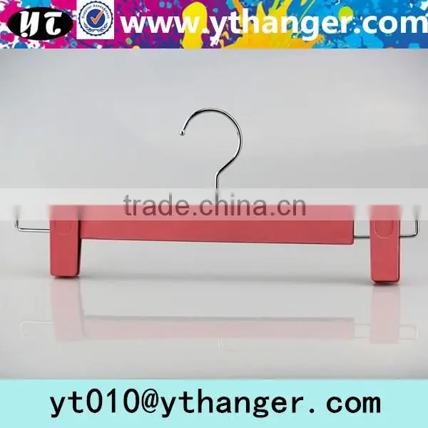 YY0469 men swim shorts plastic hanger with brand logo plastic pants hanger trousers hanger
