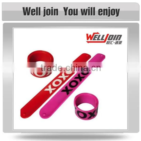 Promotional Customized Logo Cheap Slap Band Silicone