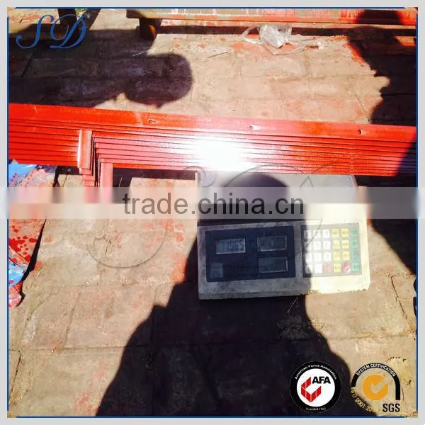 Red Steel Angle Post