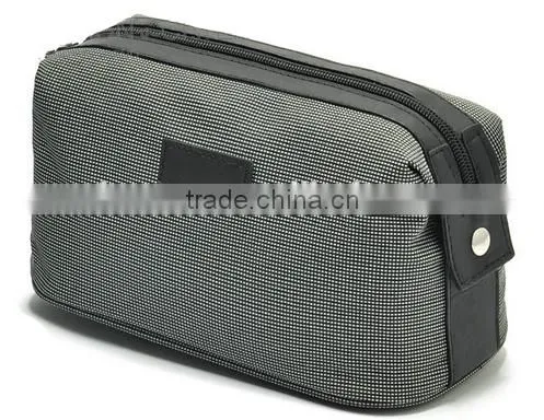 Elegant Small plaid Toiletry Bag Travel Organizer Cosmetic Bag for men women