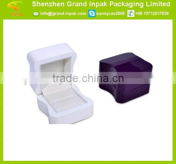 Round solid wood ring display box with leather rolls insert