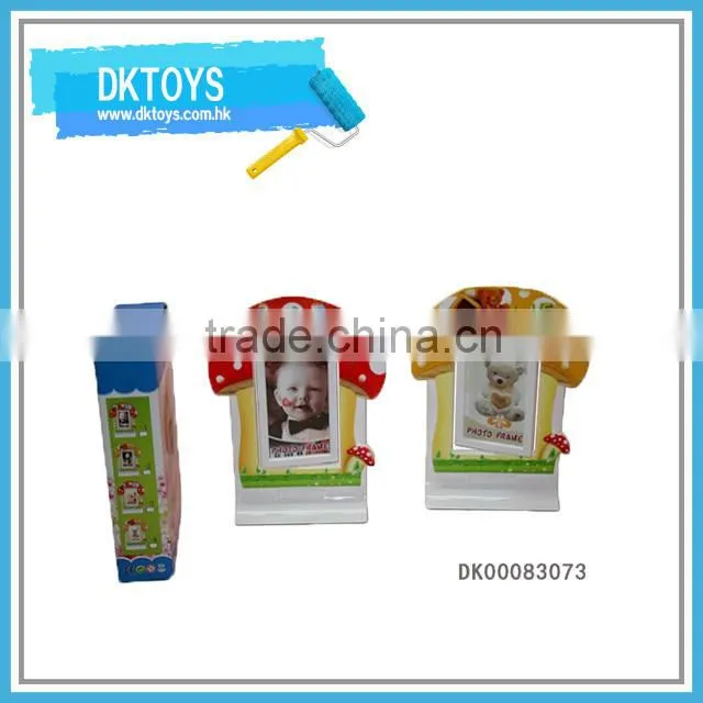 5 Inch Cute Mushroom House Shape Plastic Mini Photo Frame