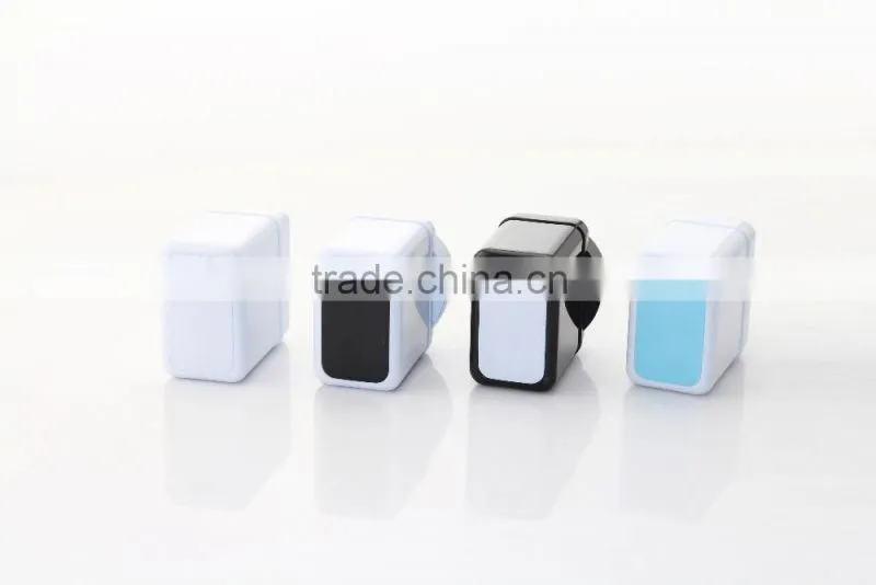 Multiple USB charger with AU/US/UK/EU/Schuko separable plugs