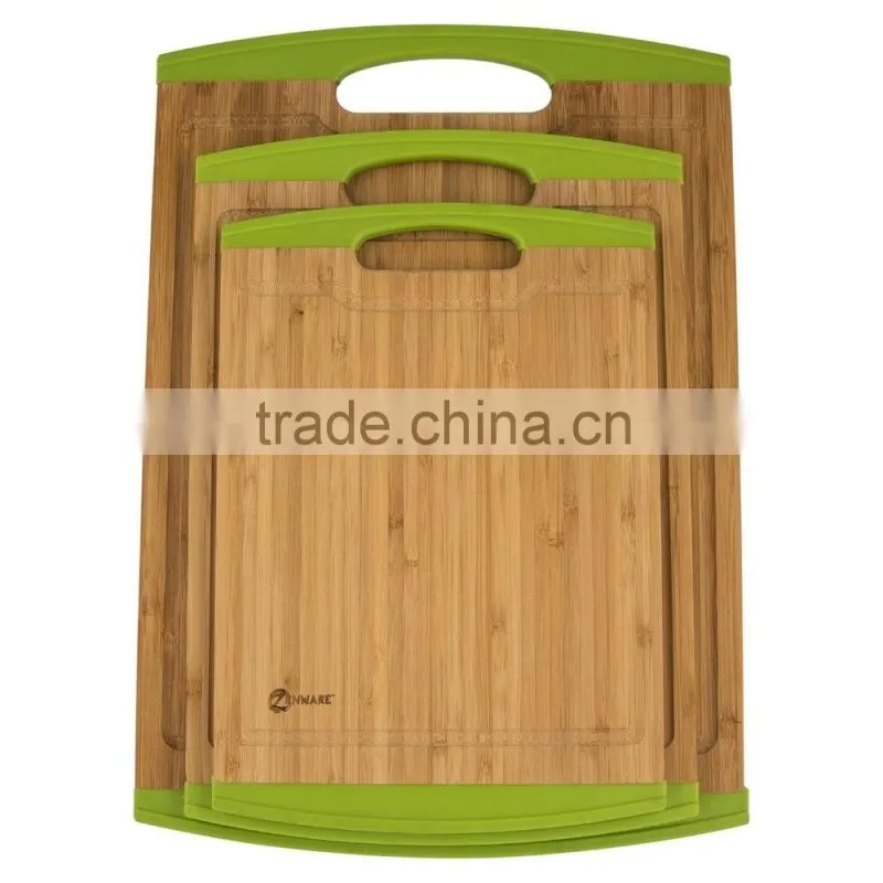 Bamboo cutting board with 3-ply crisscross design
