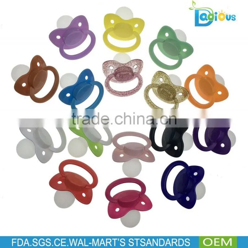 2016 Classic Custom Big Size Silicone Adult Pacifier