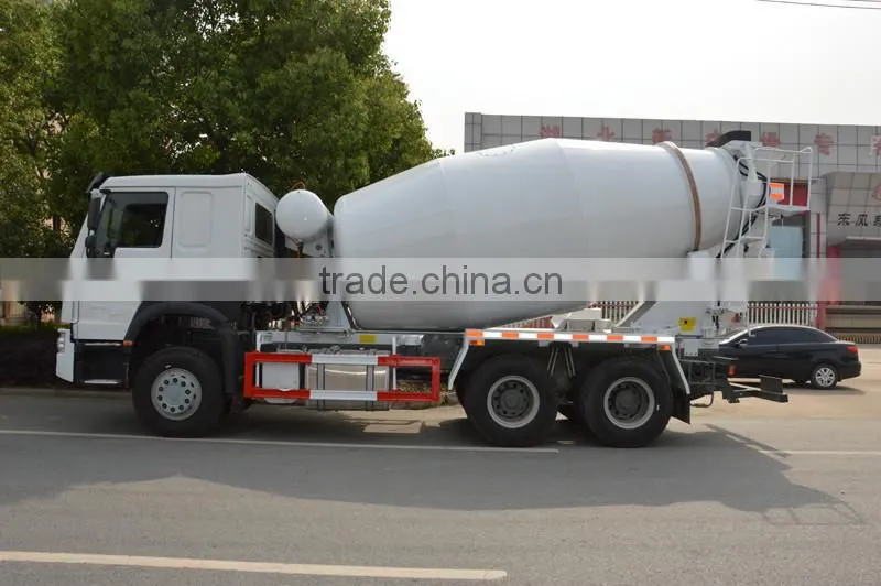 Sinotruk Howo 12000L Concrete Tank Truck