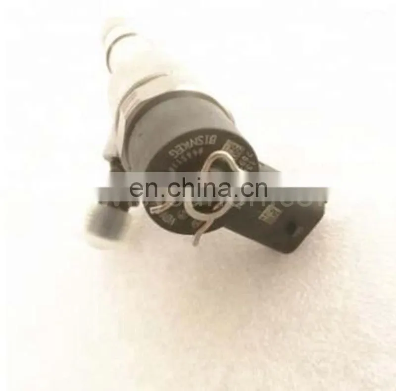 China supplier diesel engine fuel injector 0445110317 common rail injector for Excavator/loader/dozer parts