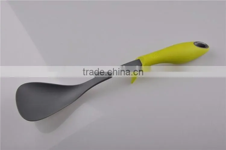 Household kitchen utensils