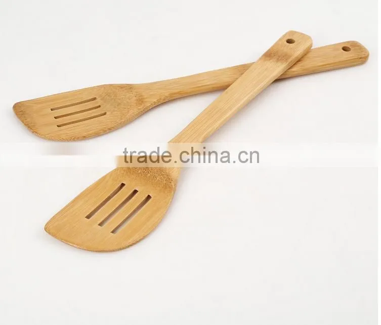 Bamboo Slotted turner