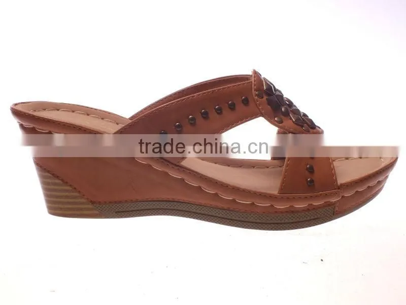 Ladies soft pu upper shoes mid wedge slippers