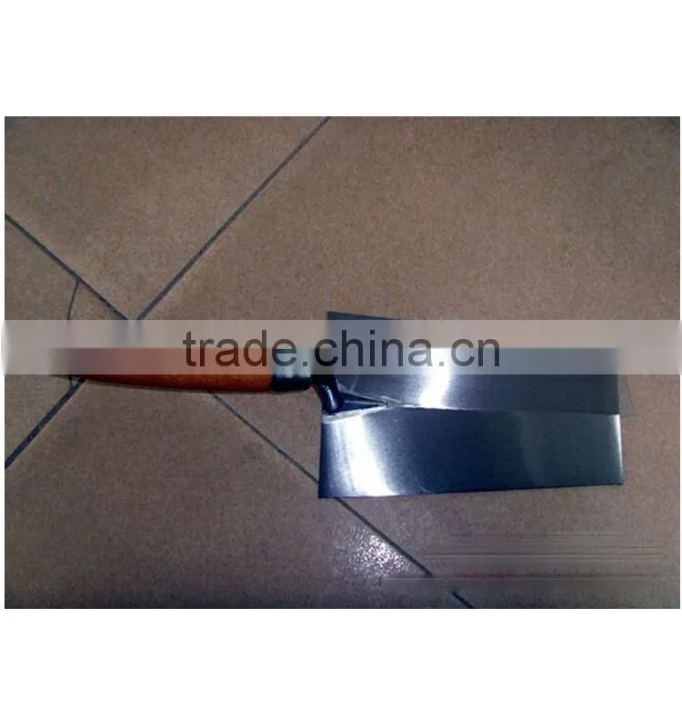fine polished one piece forged trowel with wooden handle ( factory )