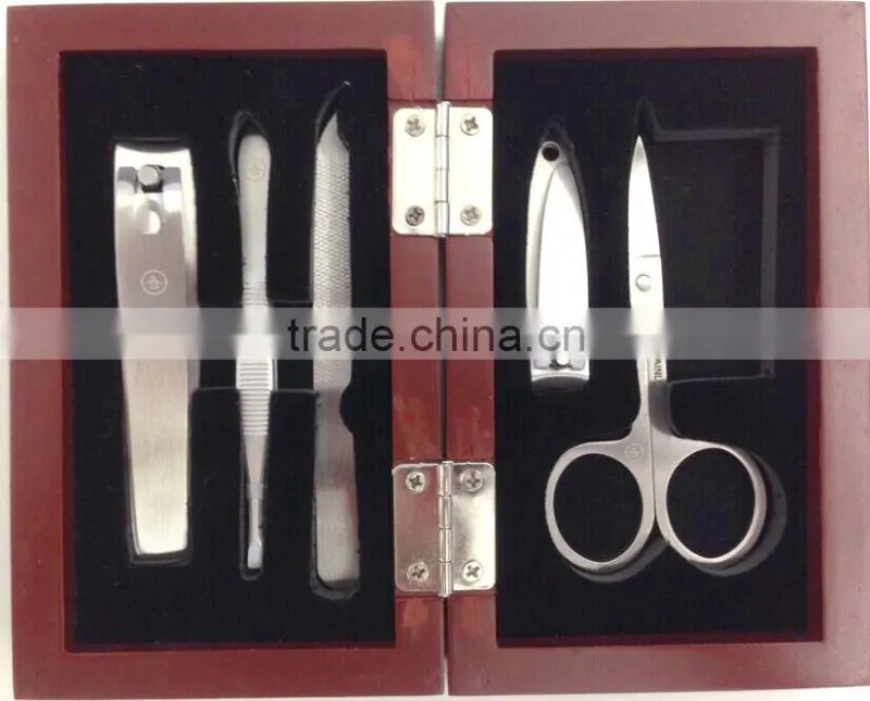 new technology manicure set leathers