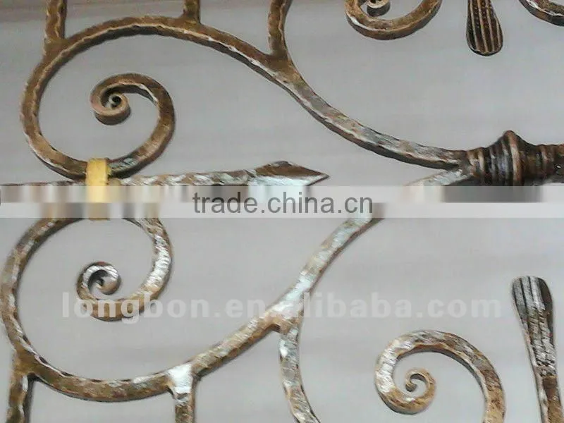 2013 Top-selling wrought iron hand-made window fence