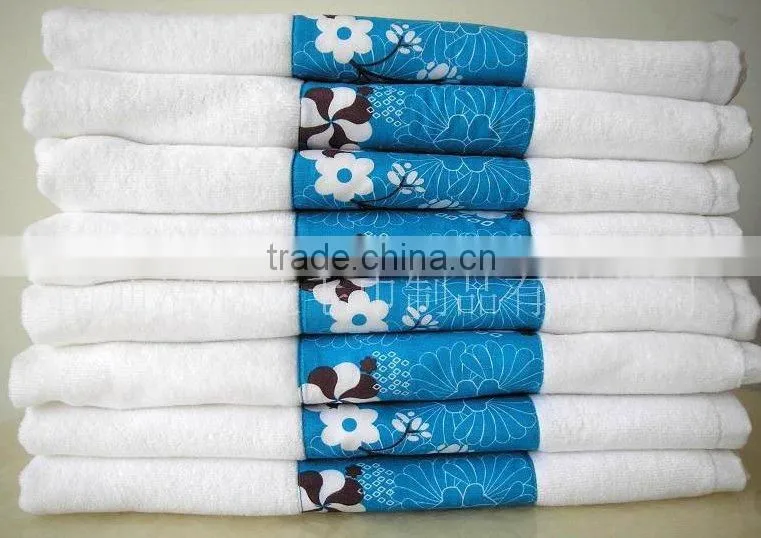 affixed cloth towels
