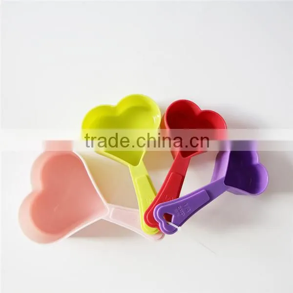 Fancy design high quality plastic measuring cup