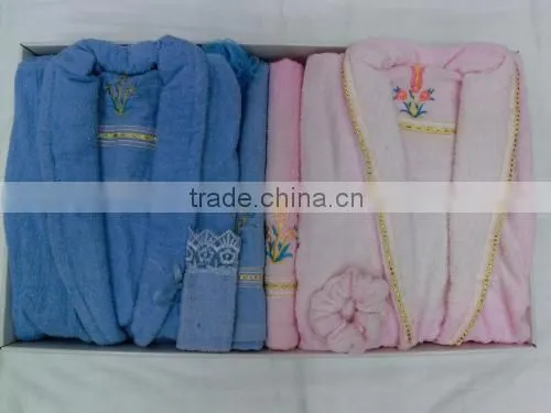 factory supply embroidered bright blue pure cotton luxury hotel and spa used unisex bathrobe