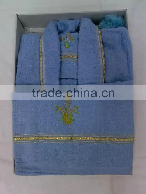 factory supply embroidered bright blue pure cotton luxury hotel and spa used unisex bathrobe
