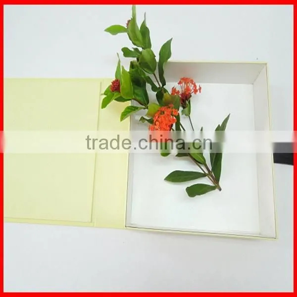 New Fashion ! Nice Design Simply Charming Paper Folding Gift Box With Ribbon Wholesale