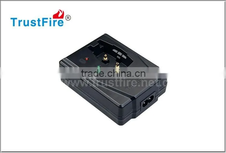 2016 newest Trustfire BP01 battery pack , 6200mah rechargeable battery pack with intelligent battery charger