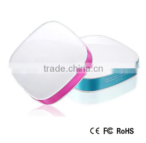 newest unique built 5500mah power bank of battery charger