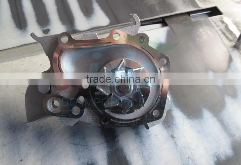 Auto engine cooling water pump for dacia logan 7700866518 8200146301