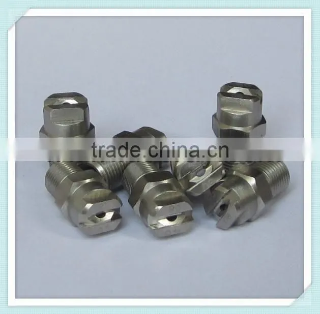 Low-pressure flat fan spray water nozzle