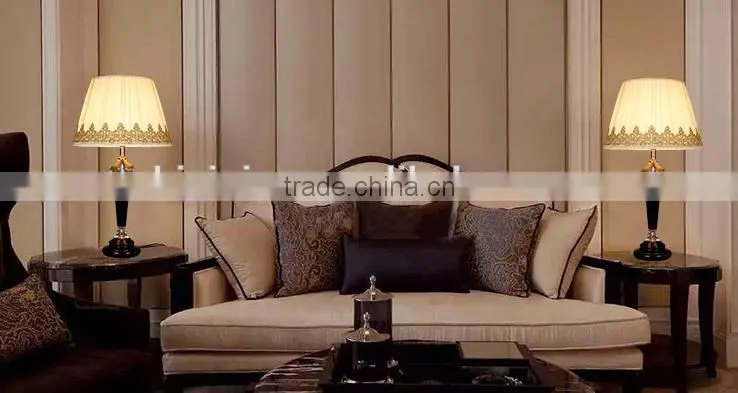 Column design clear and black K9 crystal table lamp with lace lampshade