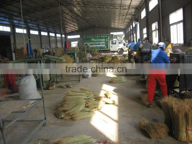 Brooms Factory in China, Garden Tool Long Wood Handle Broom Grass Brooms