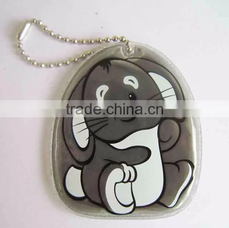 Cheap custom heart shape reflective hanger keychain souvenir
