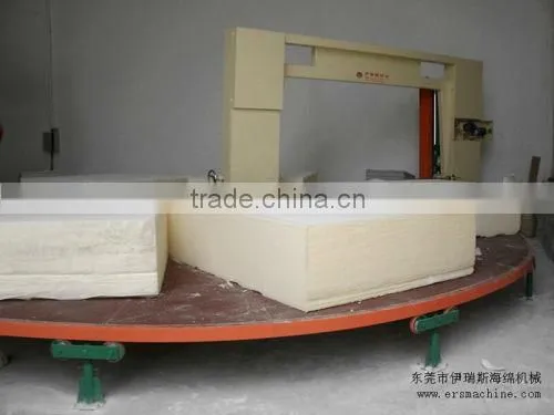 Horizontal slicing carrousel mattress sponge foam cutting machine