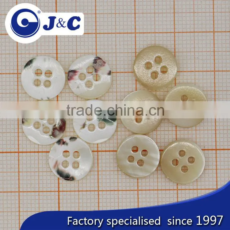 2015 Nature white color round shape trocas shell button