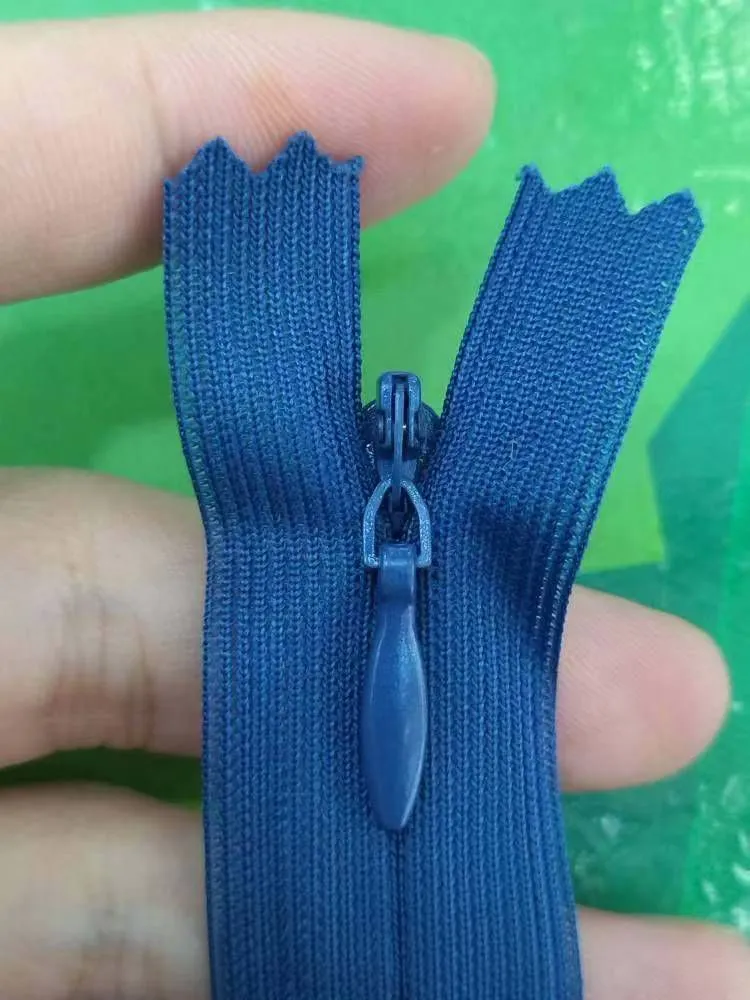Nylon Zipper Variants: Coil, Invisible and Water-Repellent Tapes