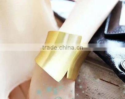 fashion gold bangles models