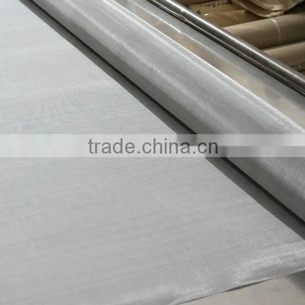 Galvanized enamelled window screen in roll