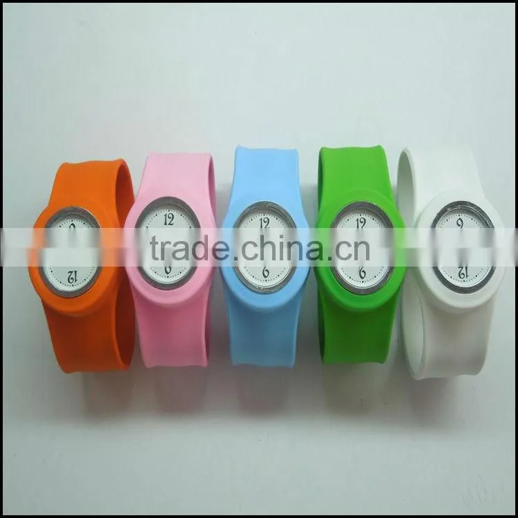 Novelty customized design silicone slap watch