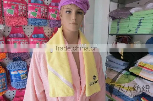 Sports towels with logo and zipper pocket
