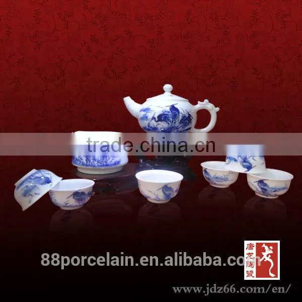 Delicate design high quality blue and white porcelain famous tea set for home hospitality