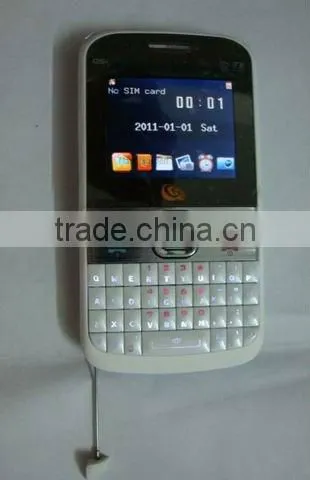 Q5 three sim three standby TV Qwerty mobile phone Russian 04