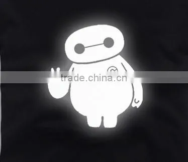 heat-transfer refective logos be heated on t-shirt