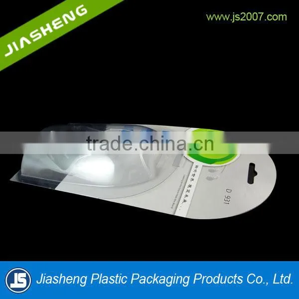 Transparent plastic clamshell package