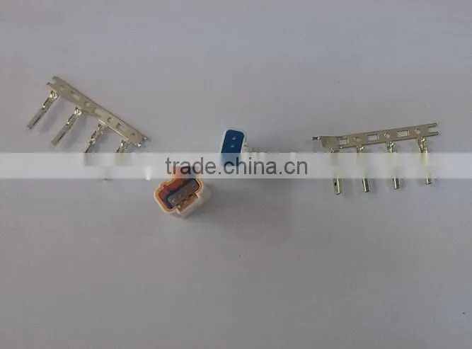 Waterproof electrical wire auto connector with 4pins