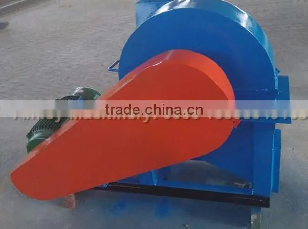 Wood chips making machine