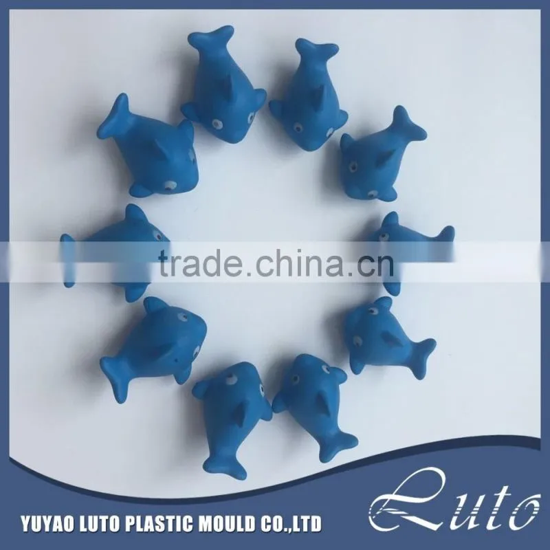 customized high quality plastic floating toys