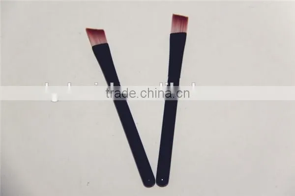 professional small eye shadow cosmetic brush for beauty needs