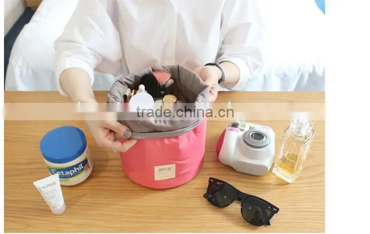 Hot Selling Popular Professional Travel Make-up Pouch Mini Size Large Capacity Travel Dresser Pouch
