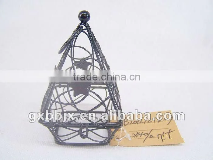 Small metal gift box packaging for Christmas decor