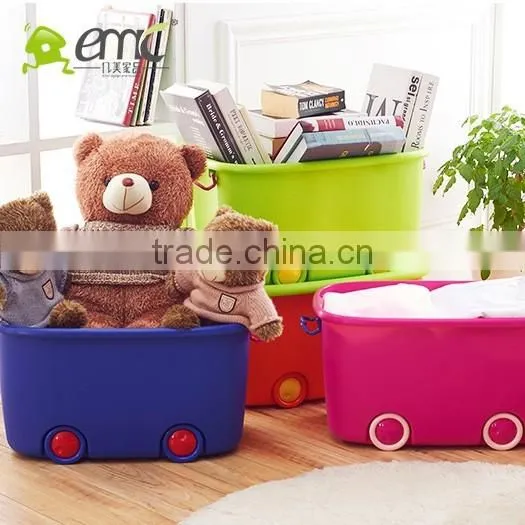 1929 Plastic Storage boxes with lids, wheels and handles