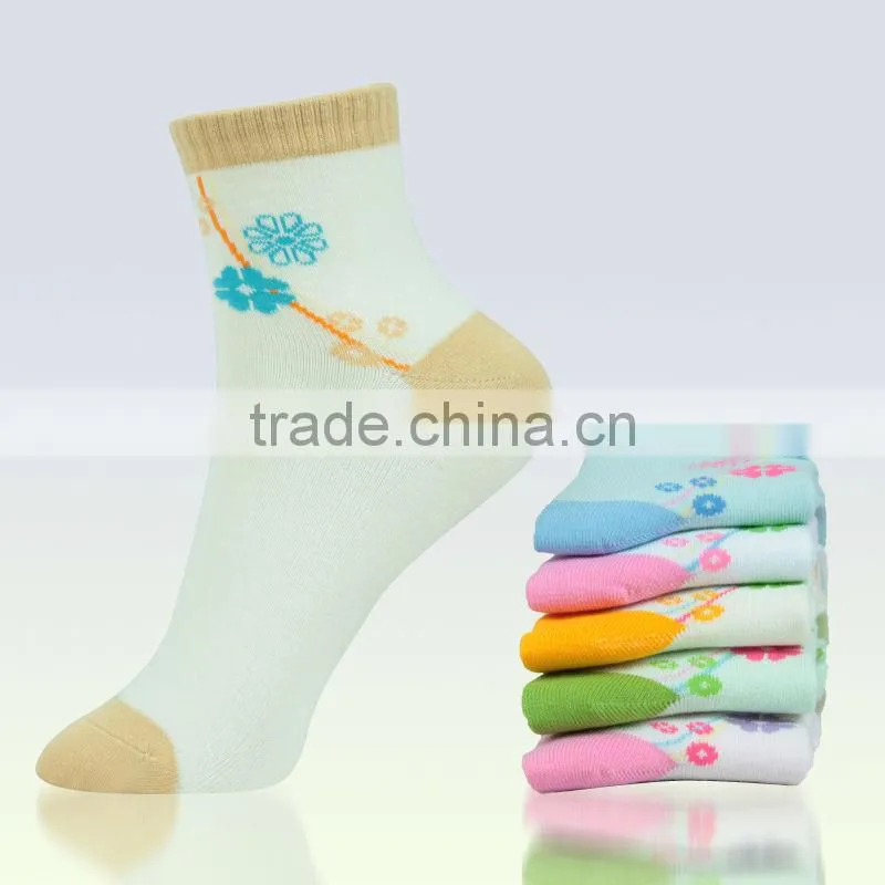 Jacquard flowers sock woman