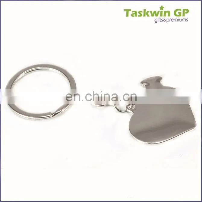 newest custom design zinc alloy making Rhinestones metal keychain in luxury style