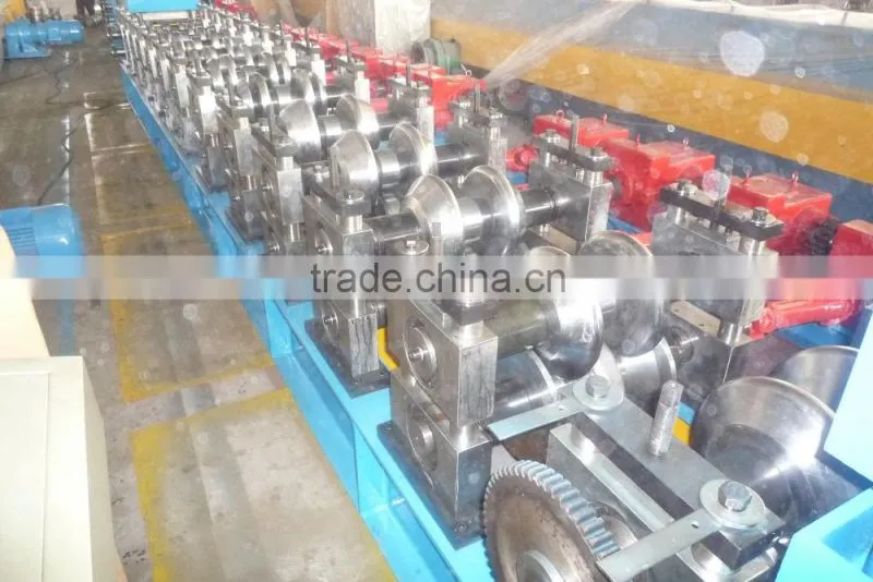 Road Crash Barrier or W Beam / Side Rail Guard roll forming machine